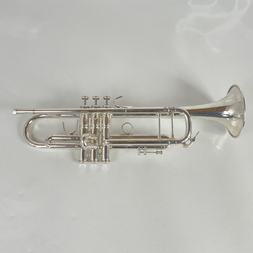 Used Bach 37 Bb Trumpet (SN: 330515)