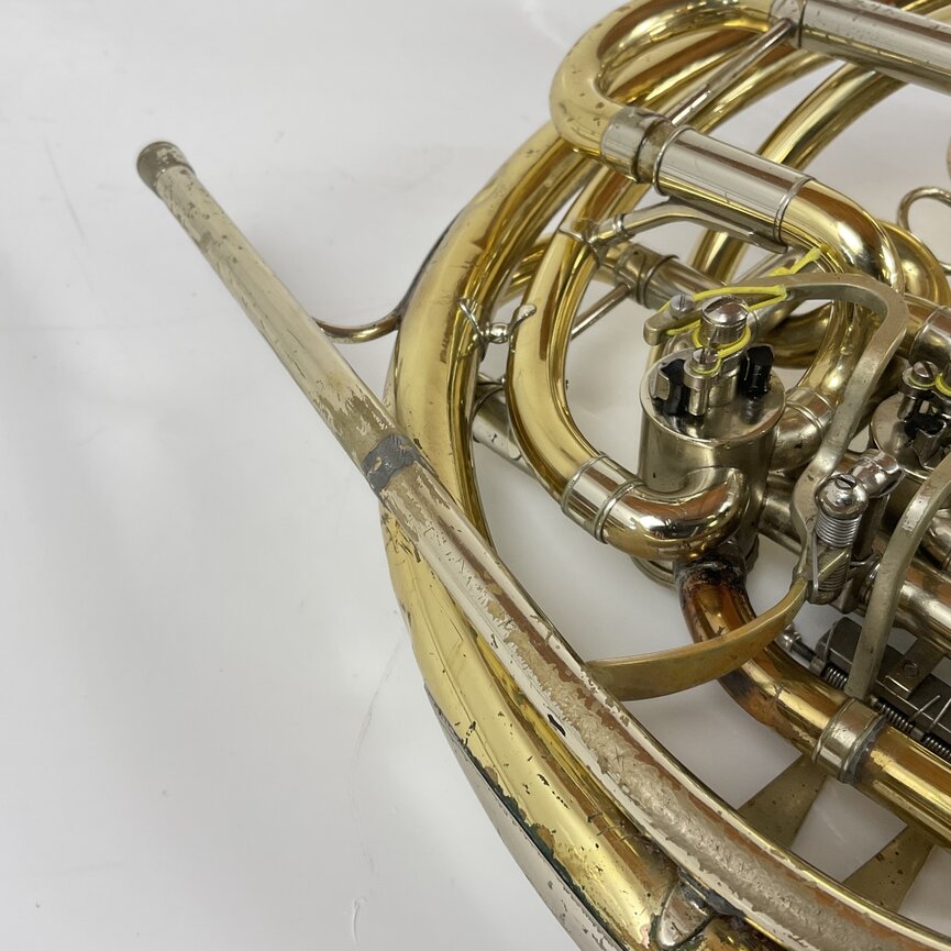 Used Holton H180 F/Bb Double French Horn (SN: 526080)