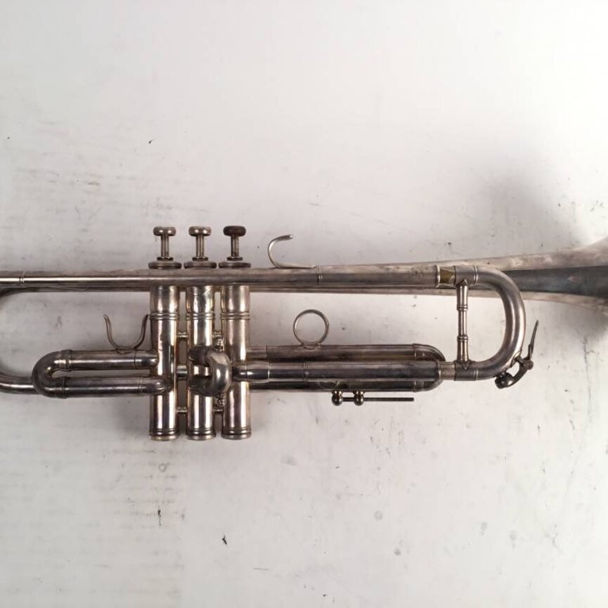 Used  LA Benge 3X  Bb Trumpet (SN: 14264)