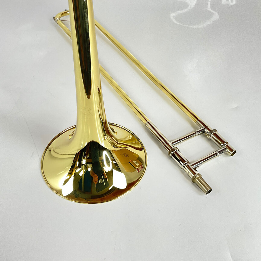 Demo Bach 42BOF Bb/F Tenor Trombone (SN: 220560)
