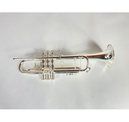 Demo Bach 180S37G Bb Trumpet (SN: 790627)