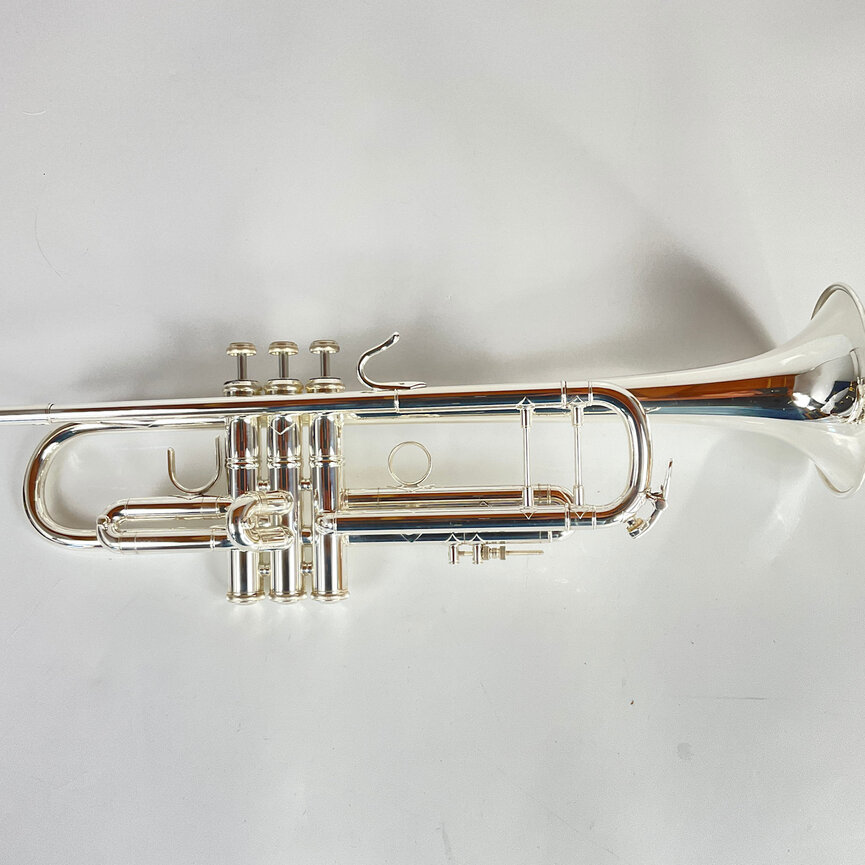 Demo Bach 180S37G Bb Trumpet (SN: 790627)