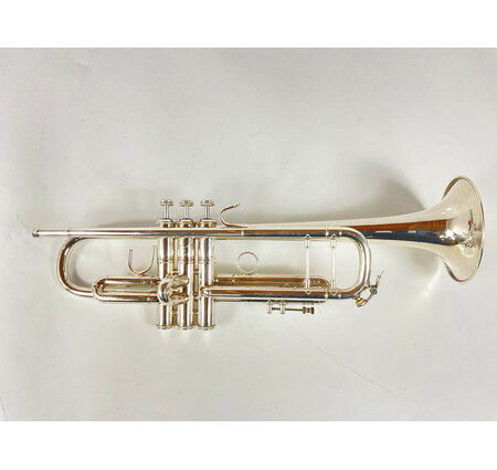 Used Bach 43 Bb Trumpet (SN: 290656)