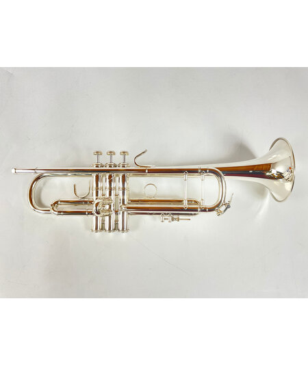 Demo Bach 180S37G Bb Trumpet (SN: 797343)