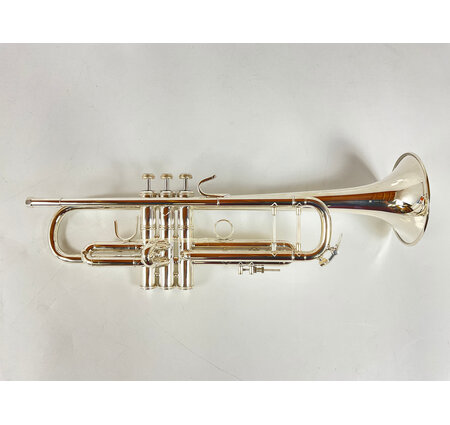 Demo Bach 180S37G Bb Trumpet (SN: 797857)