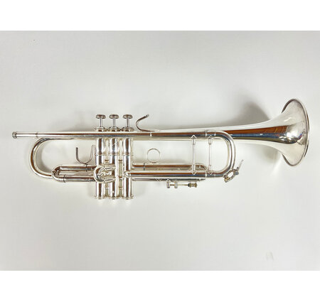 Used Bach 37 Bb Trumpet (SN: 490745)