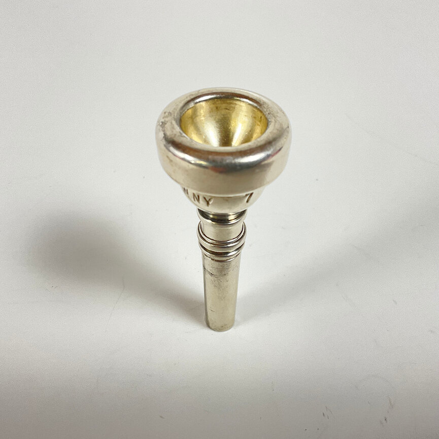 Used Bach Mt. Vernon 7 Cornet [40126]