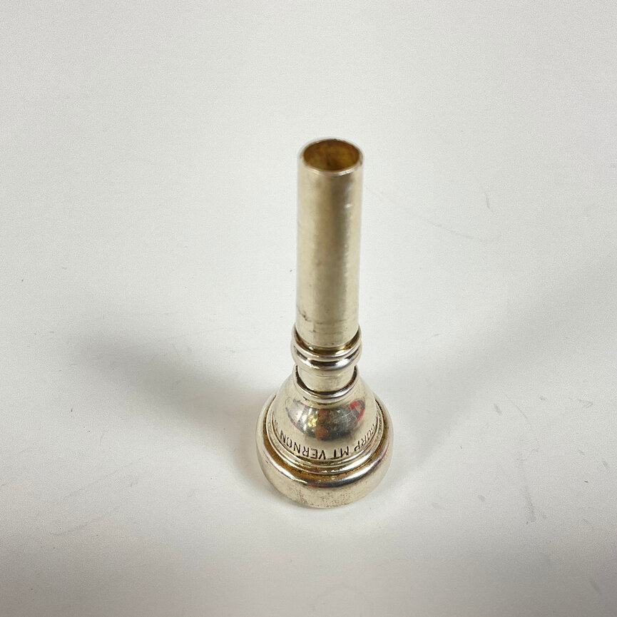 Used Bach Mt. Vernon 7 Cornet [40126]