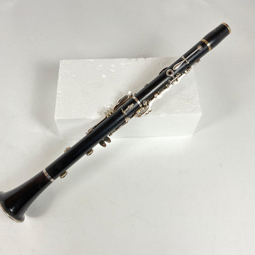 Used Selmer Paris Signature Bb Clarinet (SN:PO8318)