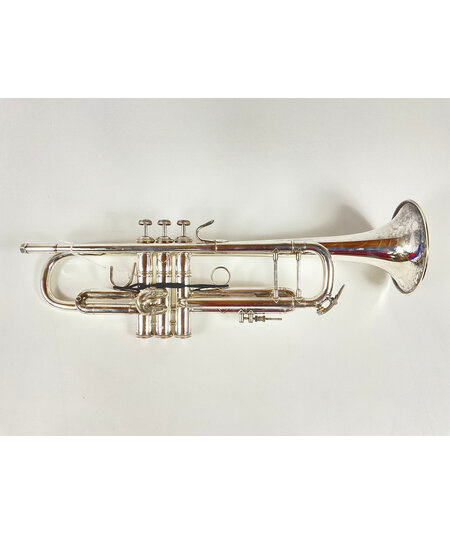 Used Bach 37 Bb Trumpet (SN: 461171)