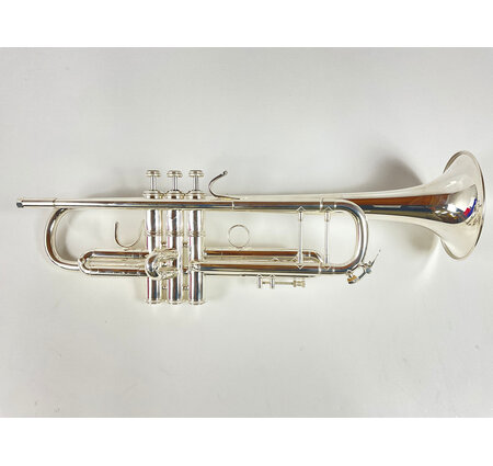 Used Bach 37 Bb Trumpet (SN: 677997)