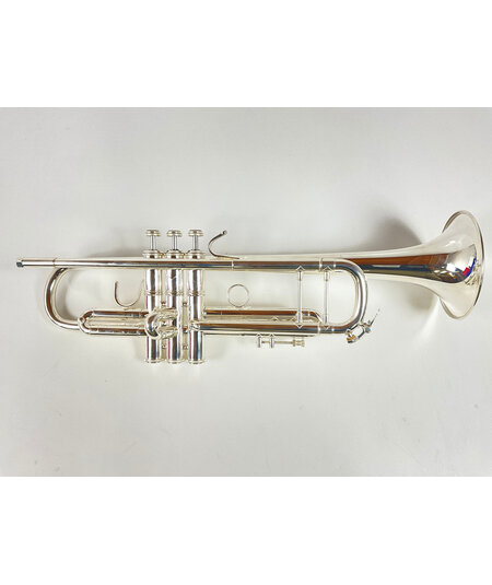 Used Bach 37 Bb Trumpet (SN: 677997)