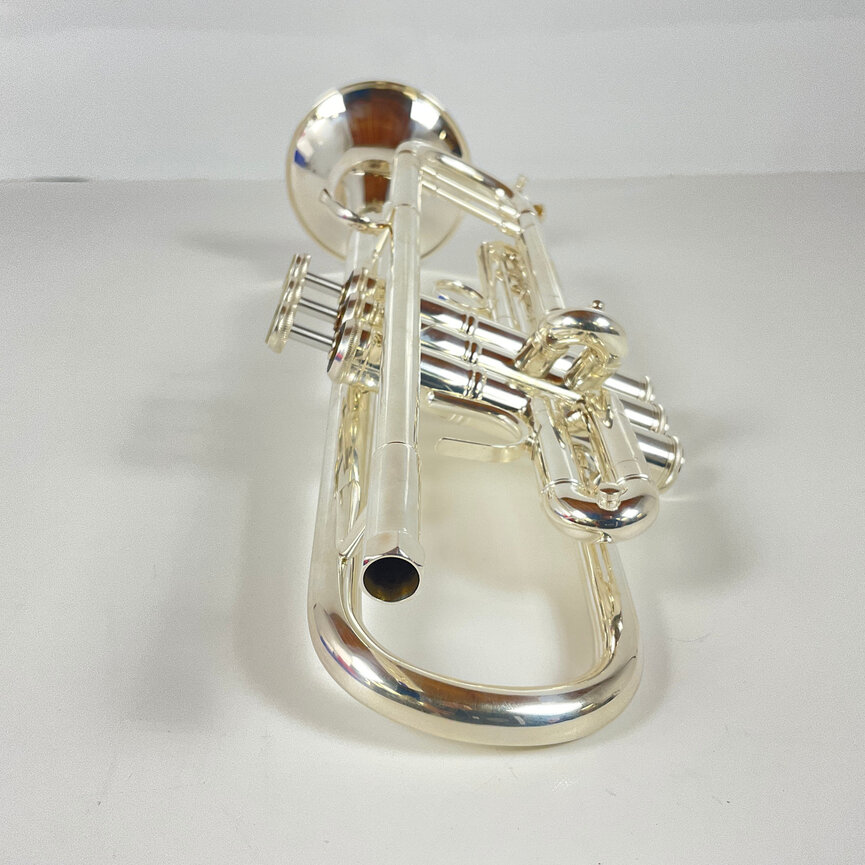 Used Bach 37 Bb Trumpet (SN: 677997)