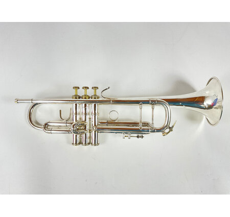 Used Bach 37 Bb Trumpet (SN: 601025)