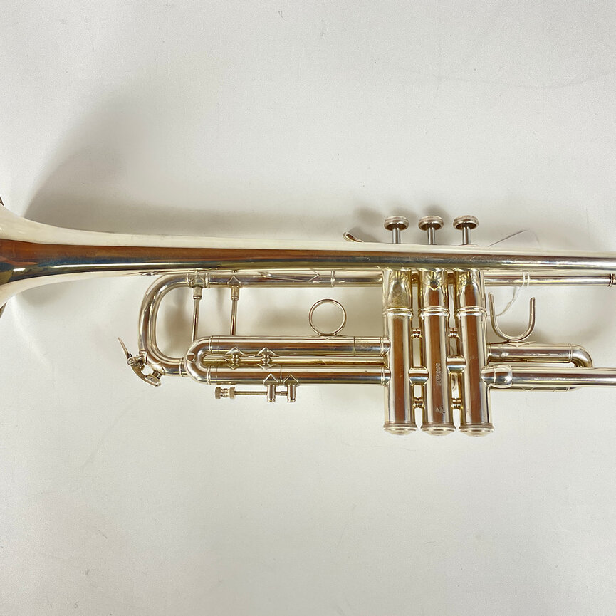 Used Bach 37 Bb Trumpet (SN: 660237)