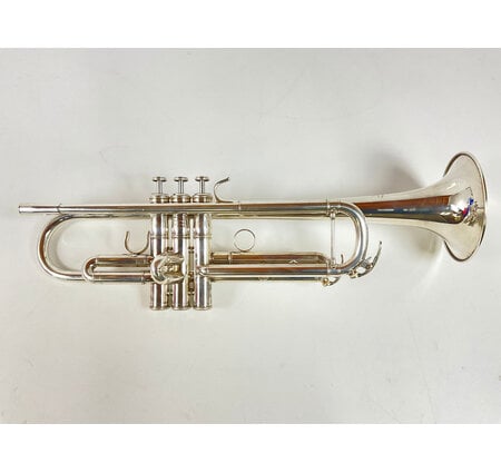Used Yamaha YTR-6335HSMV (Mike Vax) Bb Trumpet (SN: 452351)