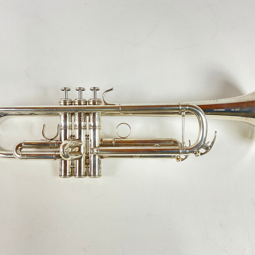 Used Yamaha YTR-6335HSMV (Mike Vax) Bb Trumpet (SN: 452351)