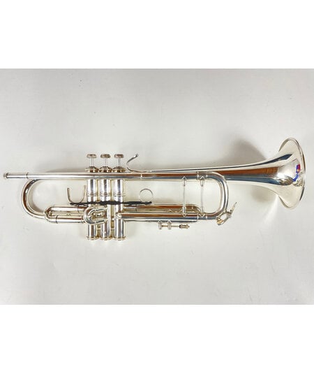 Used Bach 37 Bb Trumpet (SN: 557029)