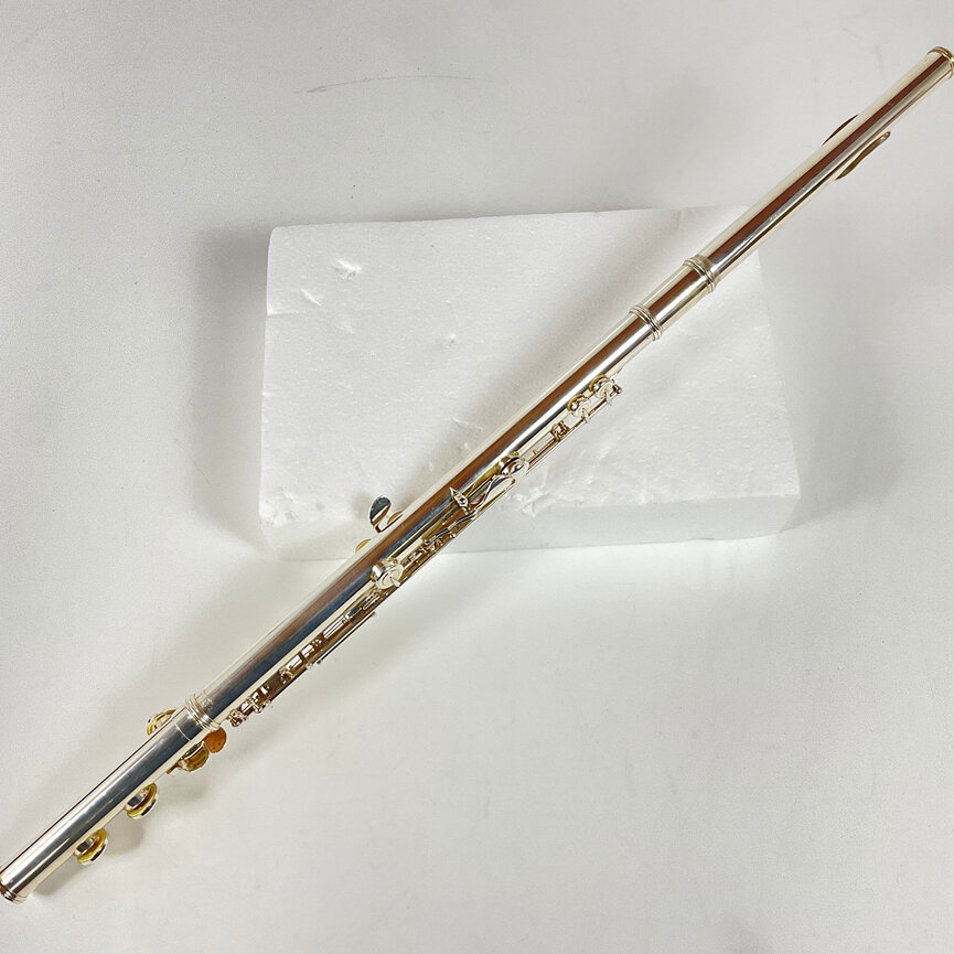 Used Yamaha YFL-777 Flute (SN: 067672)
