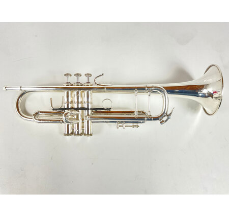 Used Bach 37 Bb Trumpet (SN:559402)