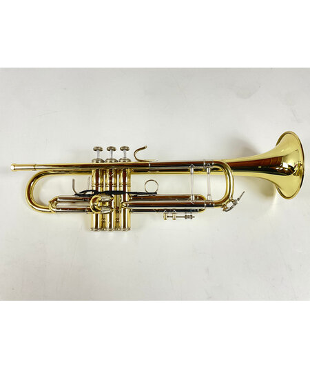Used Bach 37 Bb Trumpet (SN:387811)