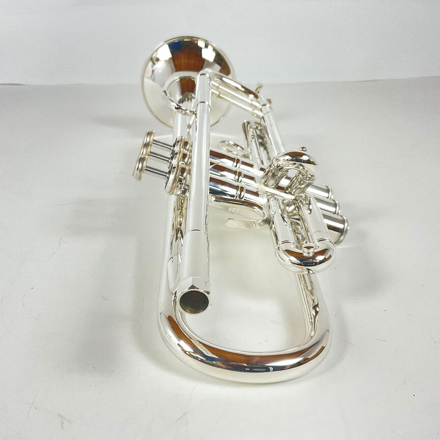 Demo Bach 180S43G Bb Trumpet (SN: 806954)