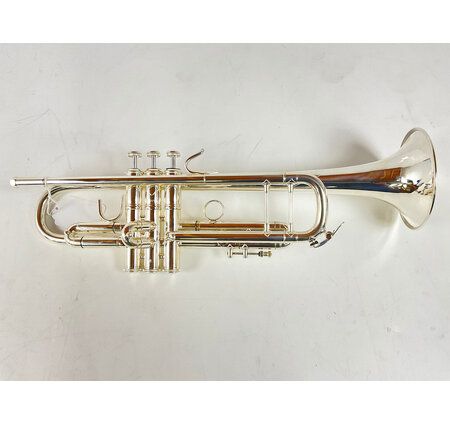 Used Bach 37 Bb Trumpet (SN: 374952)