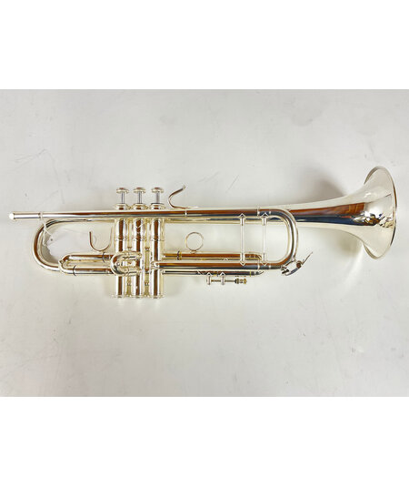 Used Bach 37 Bb Trumpet (SN: 374952)