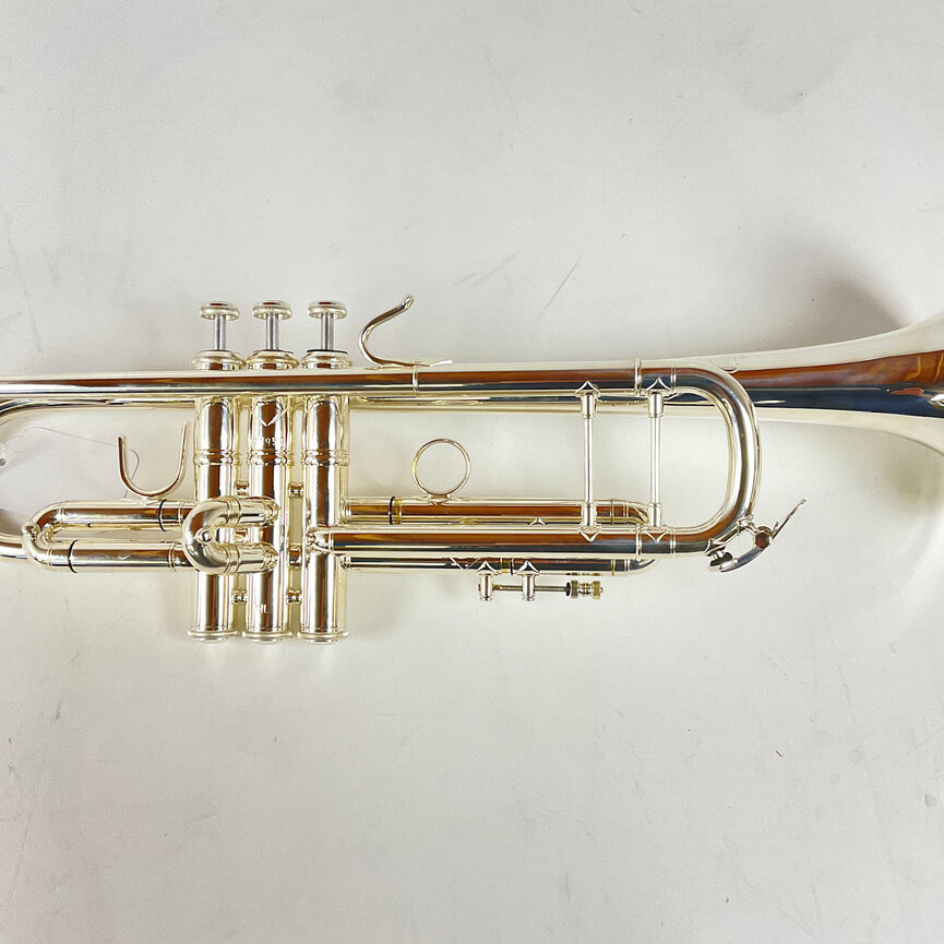 Used Bach 37 Bb Trumpet (SN: 374952)
