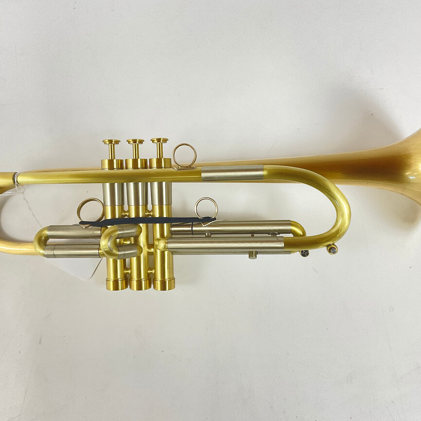 Galileo Giolo model Bb Trumpet, Scratch Lacquer Finish (140mm bell)