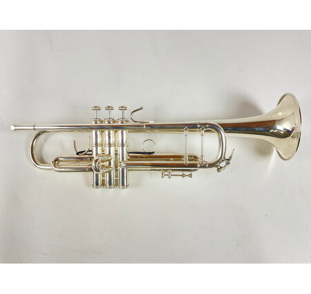 Used Bach 37 Bb Trumpet (SN: 768907)