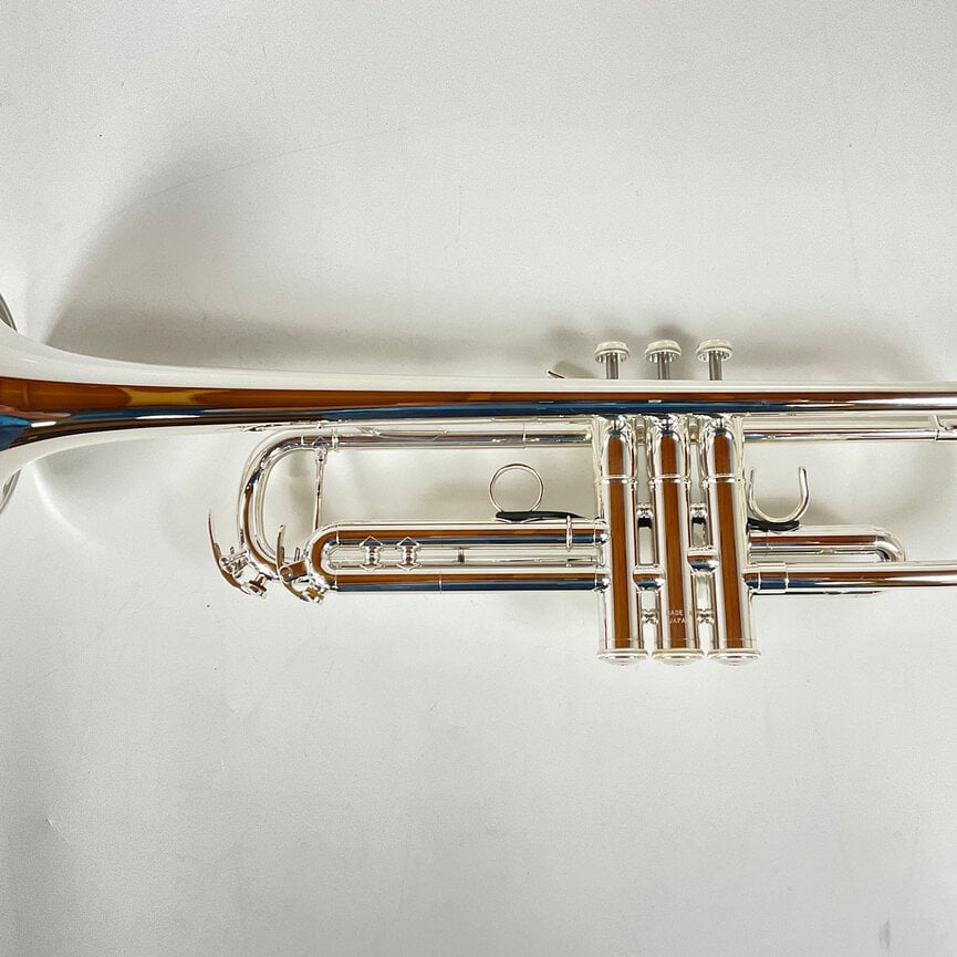 Demo Yamaha YTR-8335LASII Bb Trumpet (SN: D91561)