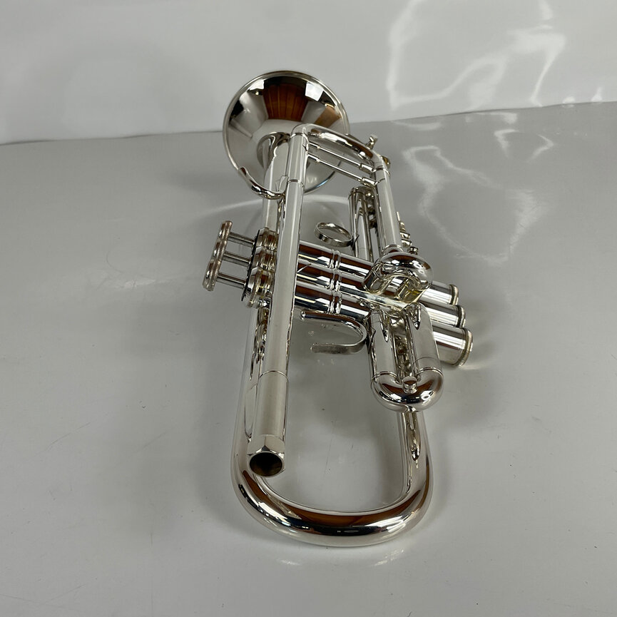 Demo Bach 180S37G Bb Trumpet (SN: 793468)