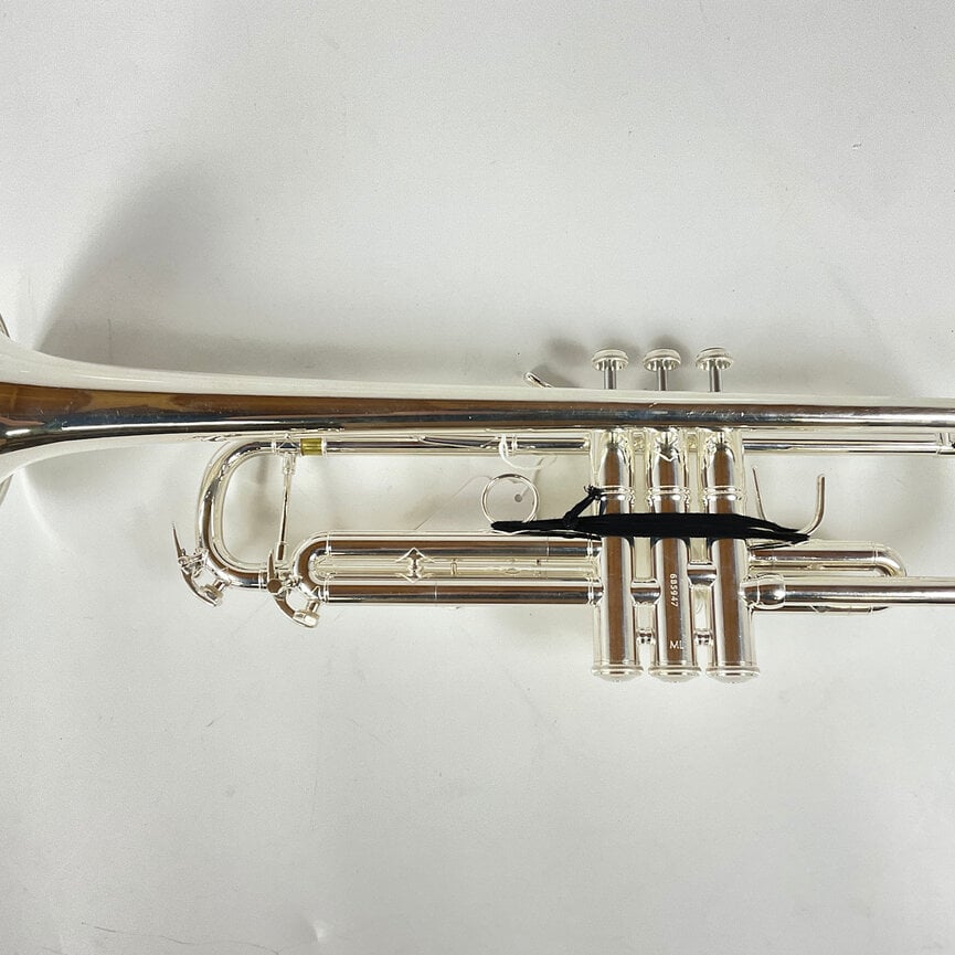 Used Bach 37 Bb Trumpet (SN: 685947)