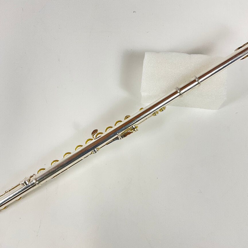 Used Yamaha YFL-881 C Flute (SN: 1489)