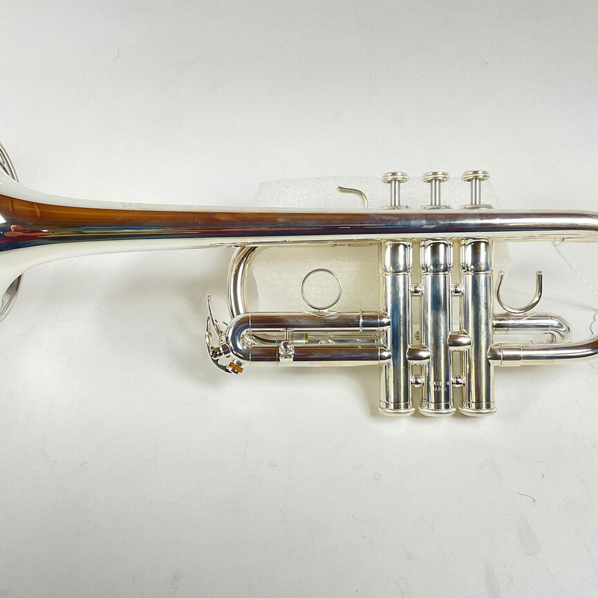 Demo Yamaha YTR-6610S Eb/D Trumpet (SN: D79438)