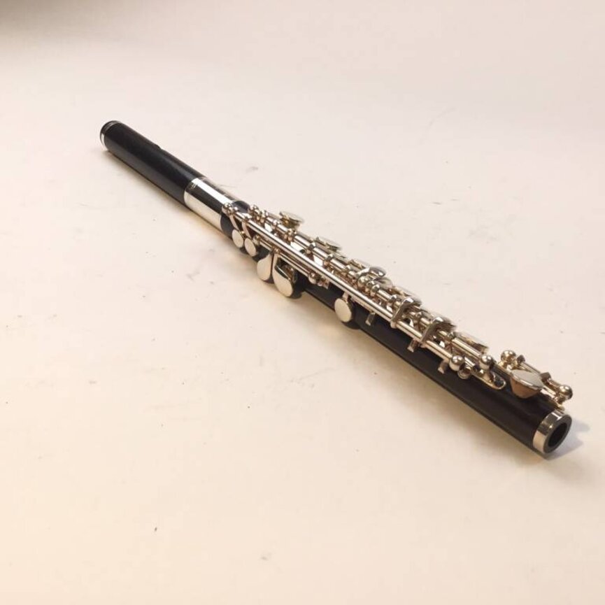 Used Gemeinhardt 4WSSK Wood Piccolo Flute