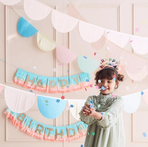 Meri Meri - MEM Rainbow Tissue Paper Scallop Garlands