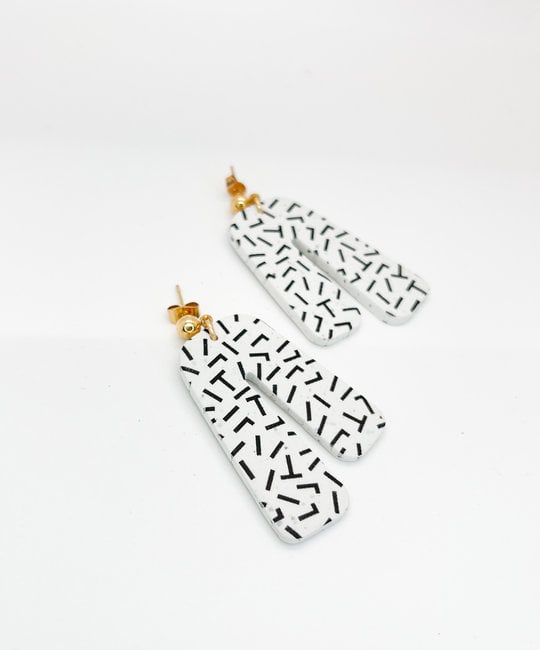 Dolores Ray - DR Dolores Ray - Black & White Arch Stud Earrings