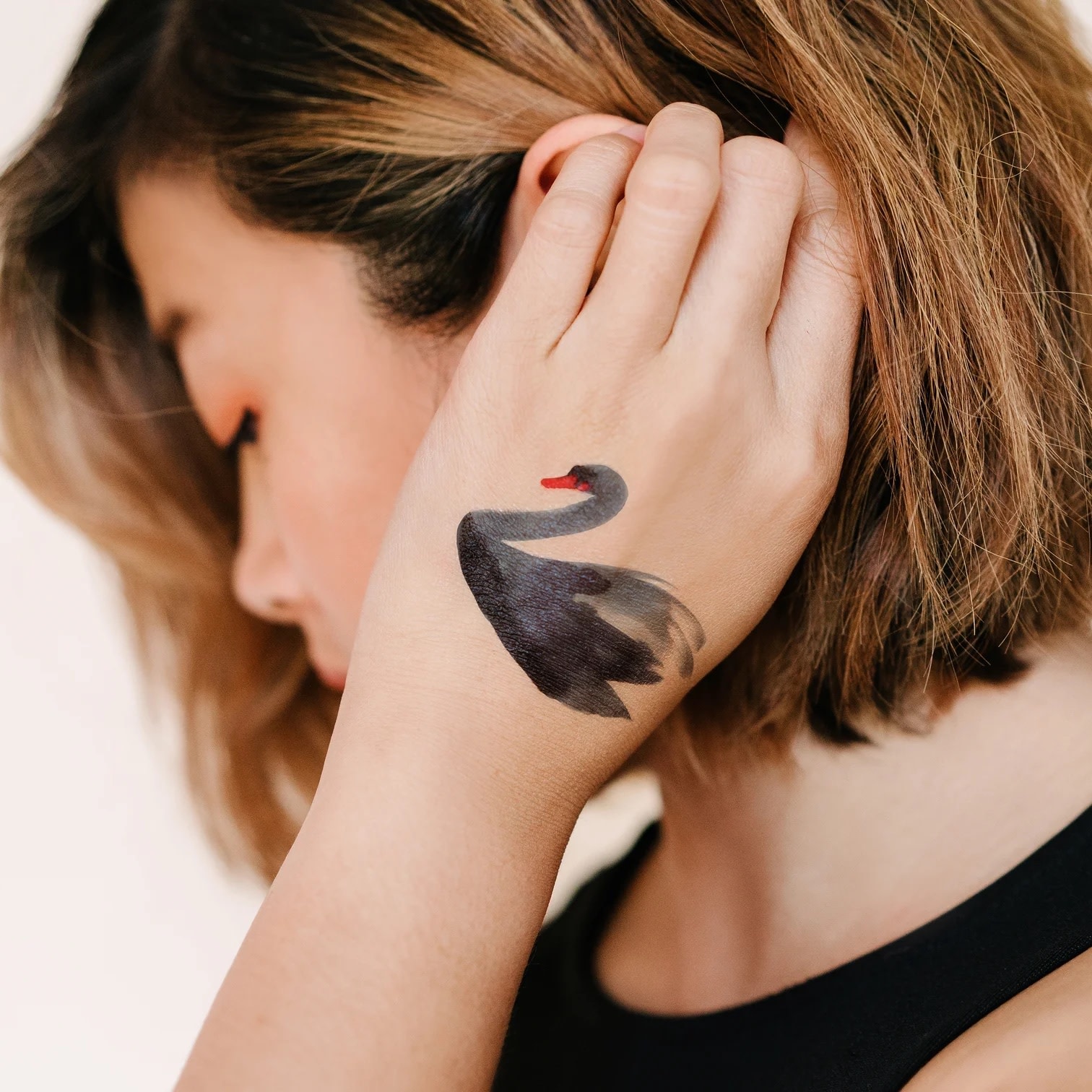 Tattly - TA Tattly - Black Swan Tattoo | Set of 2