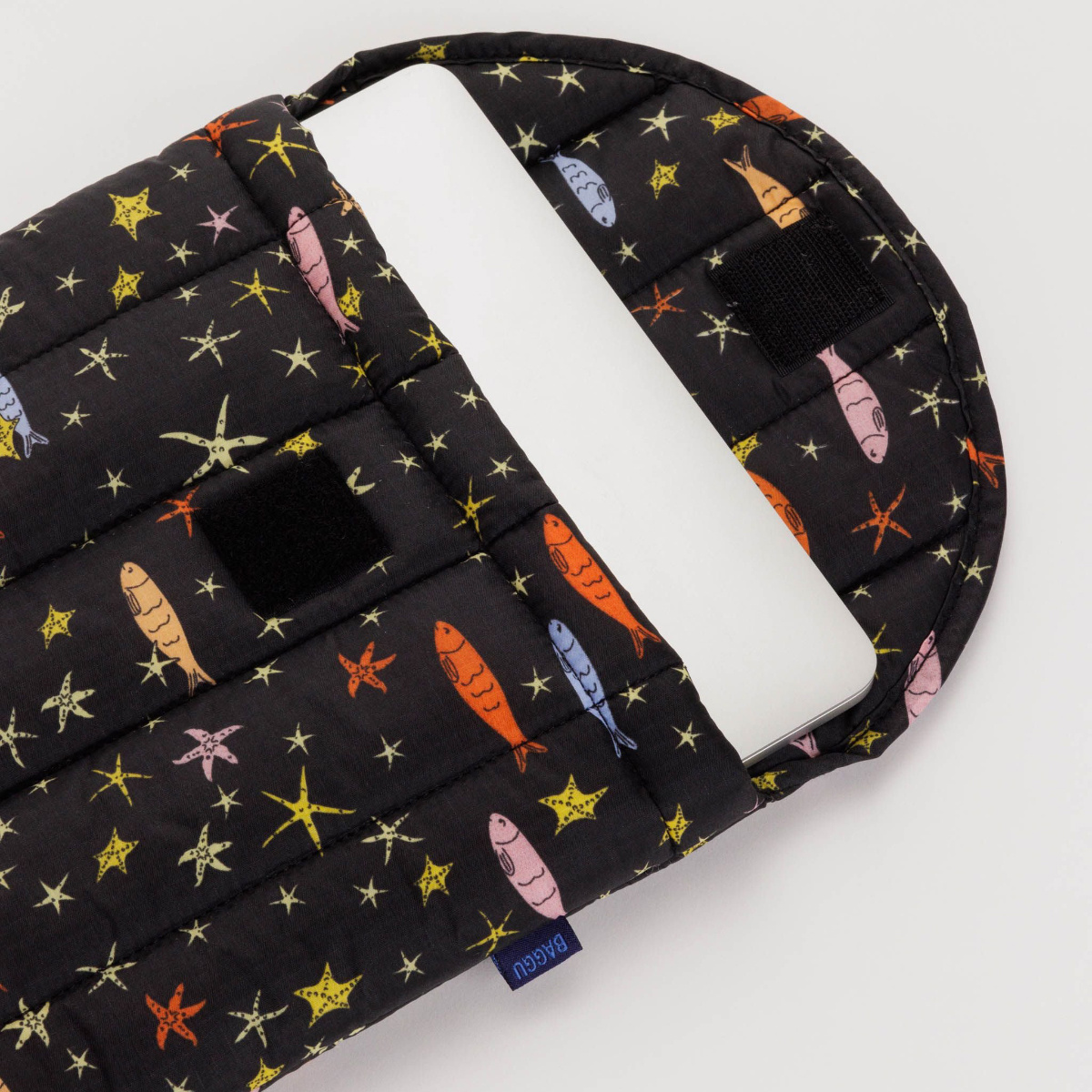 Baggu Puffy Laptop Sleeve 13/14" Star Fish Gus and Ruby Letterpress
