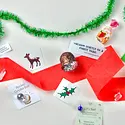 TOPS Malibu TOM PS - Mini Surprise Ball, Holly Berry Christmas