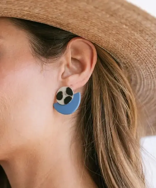 Sunshine Tienda - ST ST JEEA - Seaside Zocalo Stud Earrings