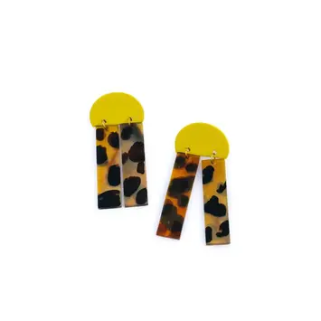 Sunshine Tienda - ST ST JEEA - Yellow Sunrise Dangle Earrings
