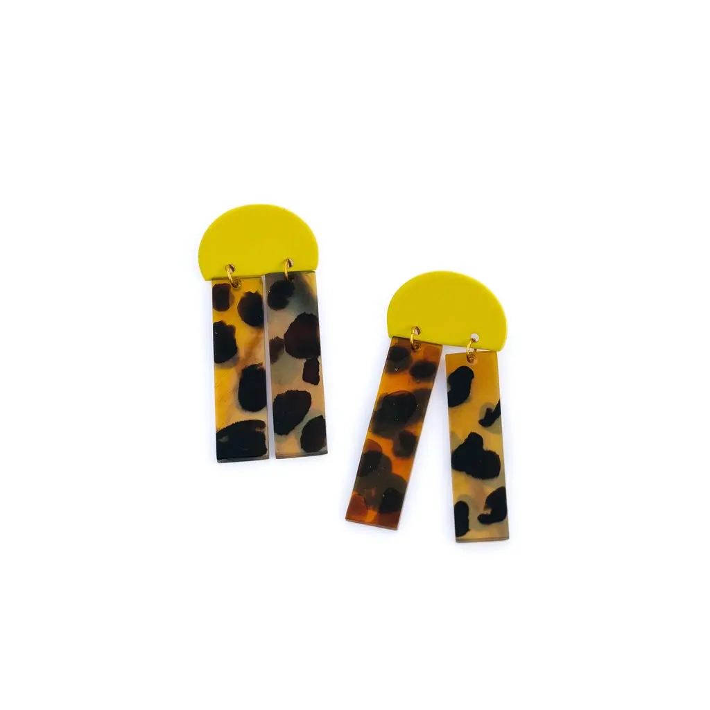 Sunshine Tienda - ST ST JEEA - Yellow Sunrise Dangle Earrings