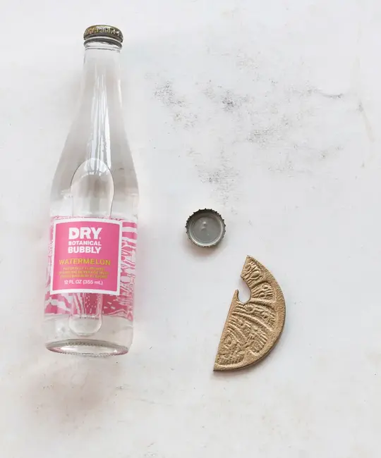 Creative Co-Op - CCO CCO HG - Metal Lemon Slice Shaped Bottle Opener