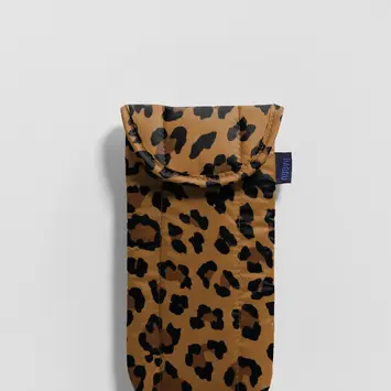 Baggu - BA BA AC - Puffy Glasses Sleeve, Leopard