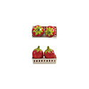 Creative Co-Op - CCO CCO HG - Strawberry Shaped Salt & Pepper Shaker Set of 2 with Basket