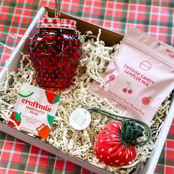 Gus and Ruby Letterpress - GR Gus & Ruby - Berry Best Mom Gift Box