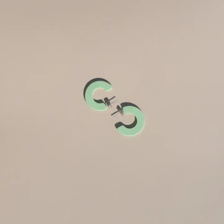 Nat + Noor - NAN NAN JEEA - Ray Hoop Earrings in Kiwi